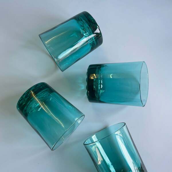 Vintage Blue Drinking Glasses With Bobble Bottom Vinterior