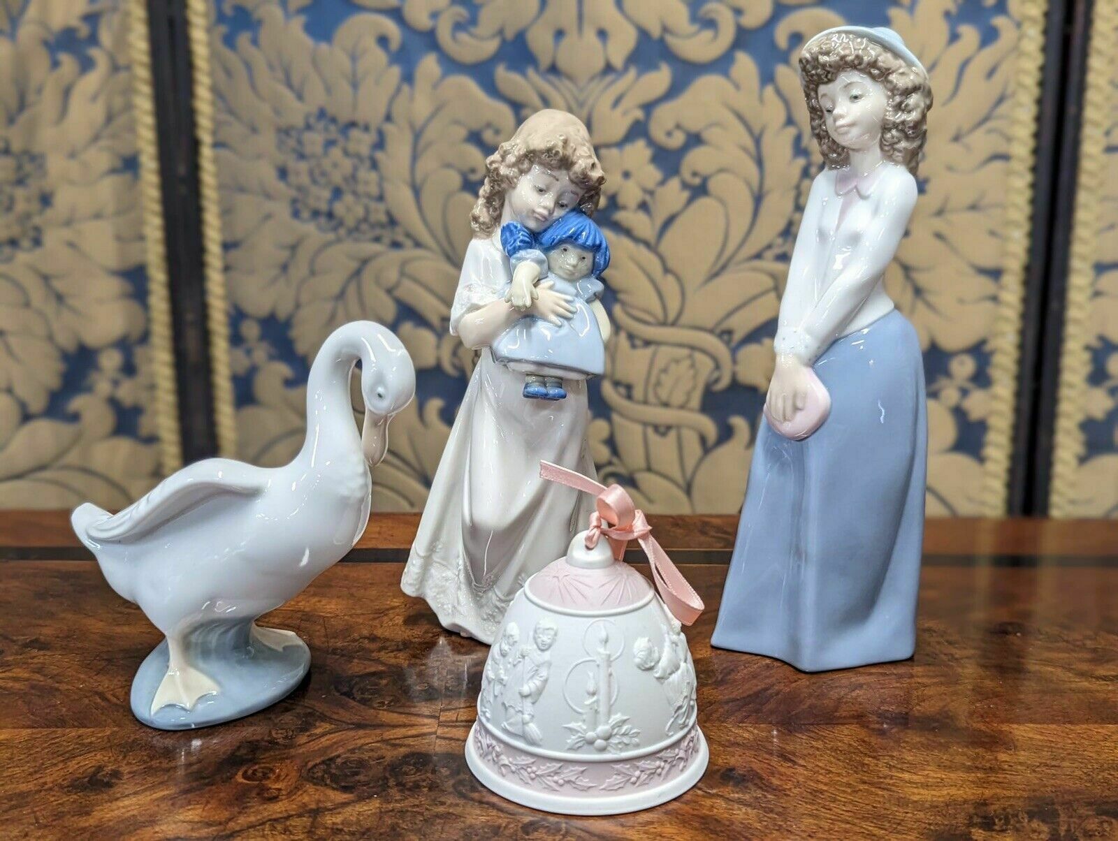 Lladro Nao Figure Collection | Vinterior