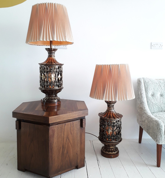 Pair Of Very Large Gold Mid Century American Table Lamps With Gold Mid Century American Table Lamps