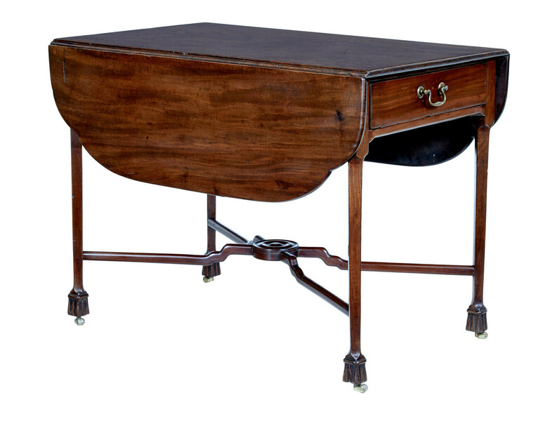 18th Century Chippendale Mahogany Pembroke Table