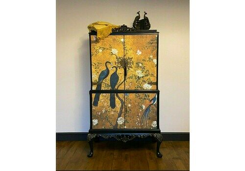 Queen Anne Vintage Bespoke Oriental Chinoiserie Drinks Cocktail Cabinet