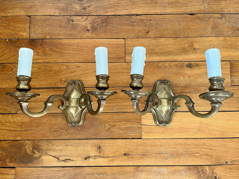 Paire D’appliques En Bronze Anciennes  49 € photo furniture
