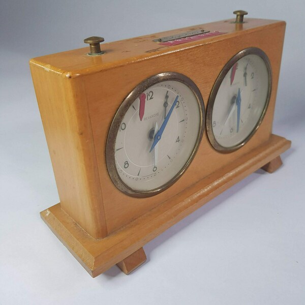 Vintage Jerger Olympia Chess Clock, 1945, Good Working Order Vinterior