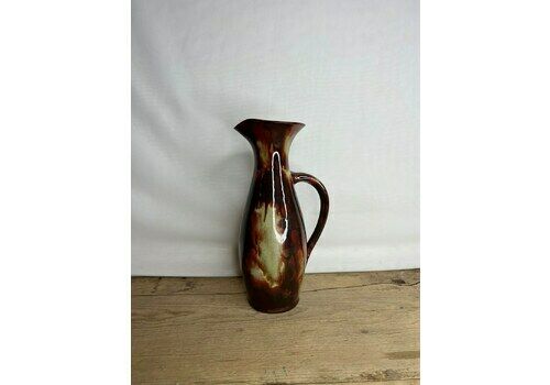 Vintage Gwenny Studio Pottery Glazed Marbled Tall Pitcher Jug Burgandy And Cream Mid Century Modern Made In Wales Good Condition