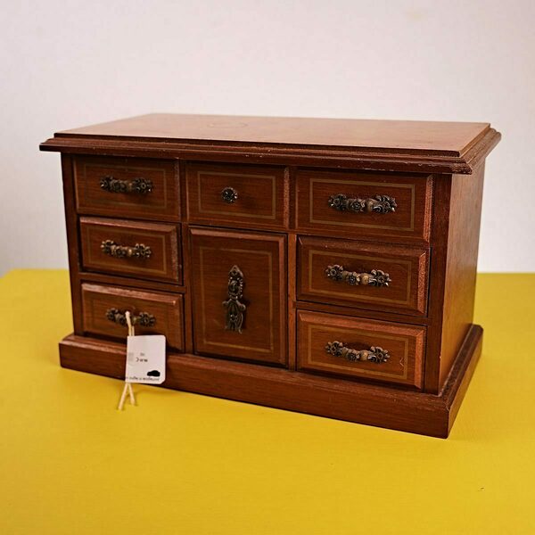 Vintage Wooden Jewelry Box Made In Taiwan Vinterior