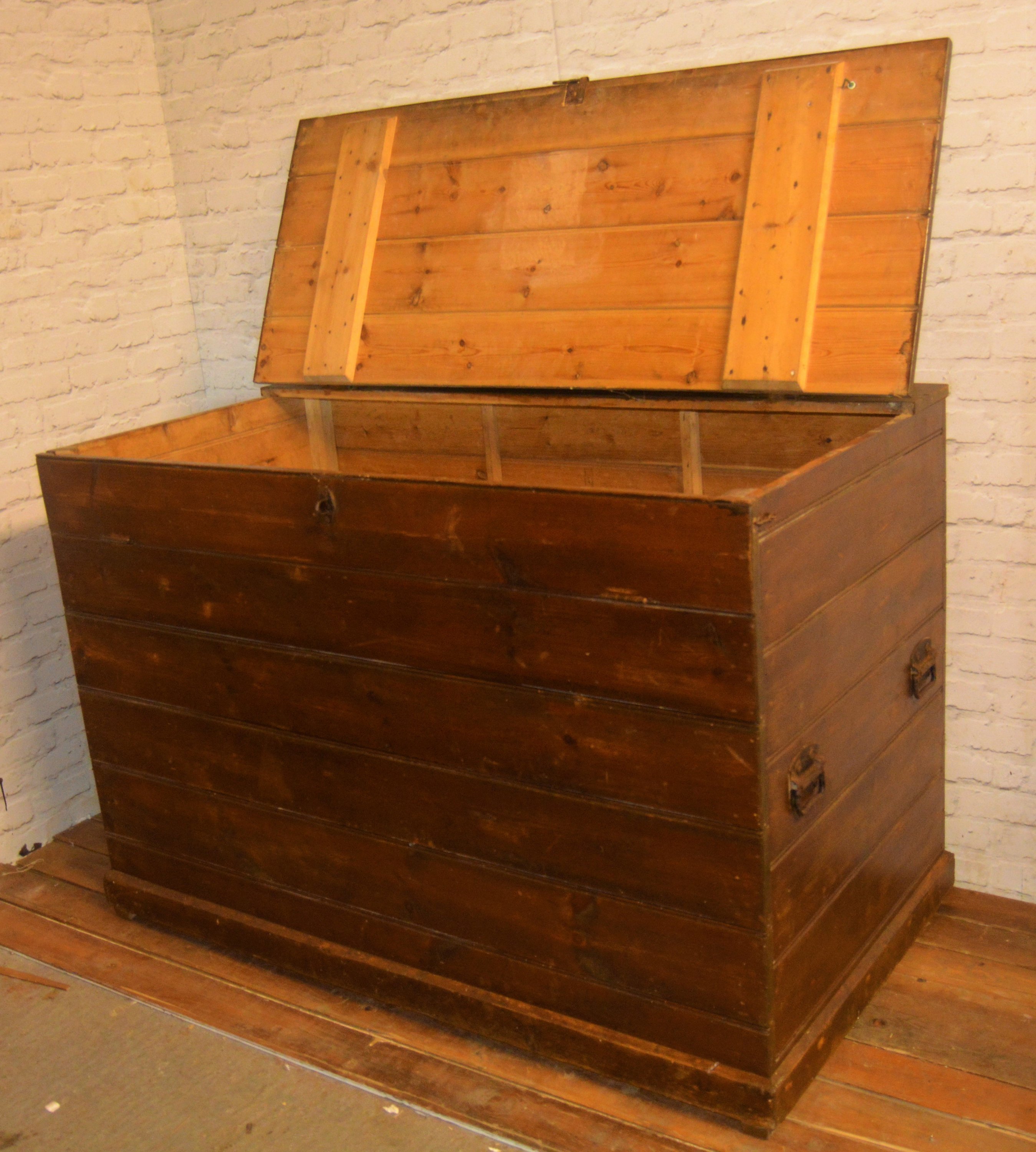 Large Pine Chest Drawer Cabinet Box Trunk Industrial Bedroom