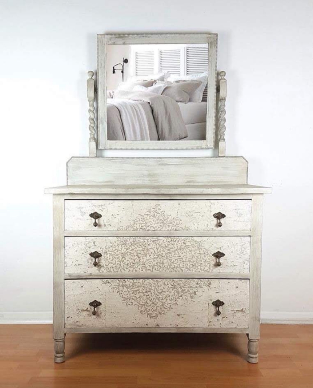 Shabby Chic Unique Vintage Dressing Table With Mirror And Storage