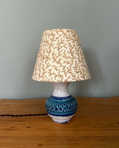 Small Vintage Table Lamp With Shade photo 239.0