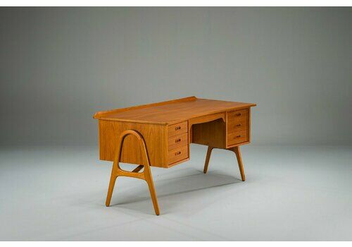 Danish Mid Century Teak Desk By Svend åge Madsen For Sigurd Hansen, 1950s