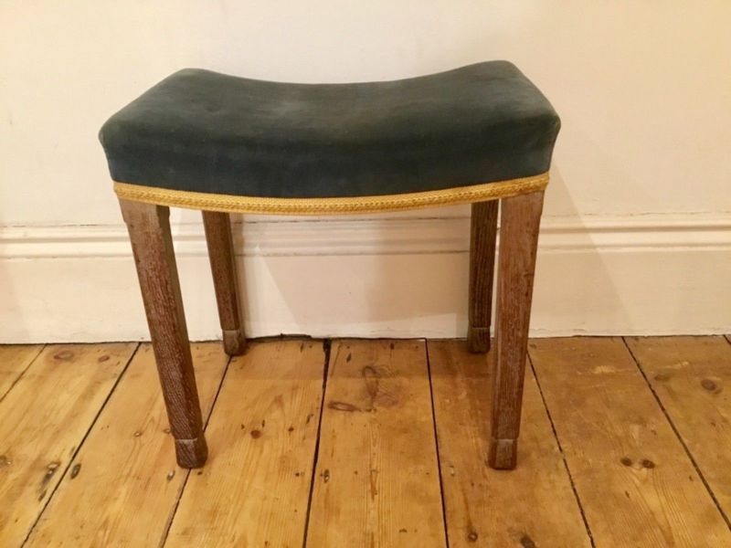 Original Coronation Stool For Queen Elizabeth II Excellent Condition