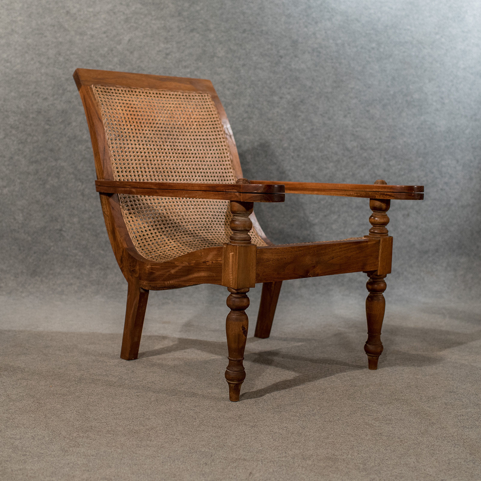 steamer wooden chair