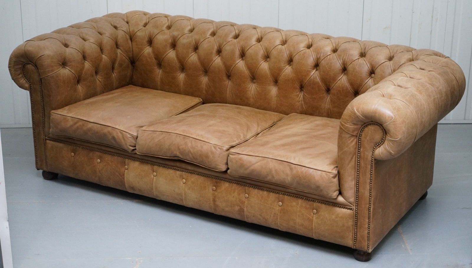 Vintage Heritage Leather Chesterfield Aged Brown Sofabed With Large Double Bed