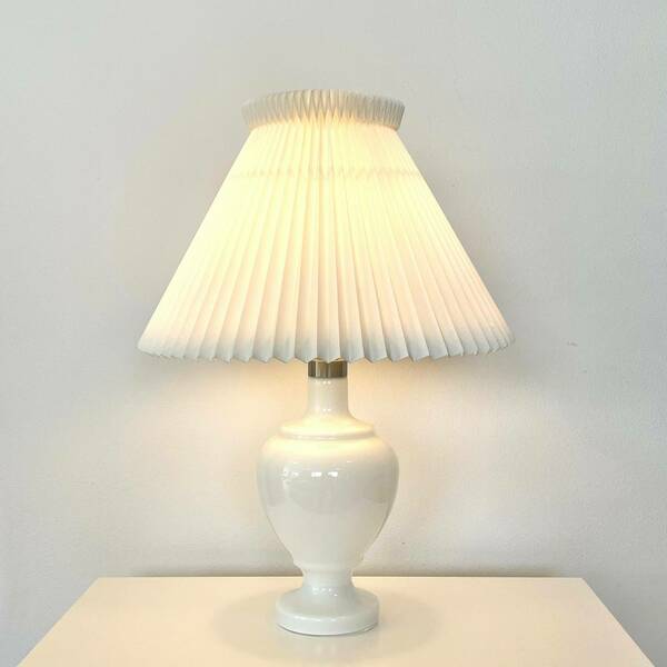 Danish Vintage “Roma” Table Lamp In White Opal Glass With Le Klint Shade   Design By Anne Grete Von Halling Koch For Royal Copenhagen
