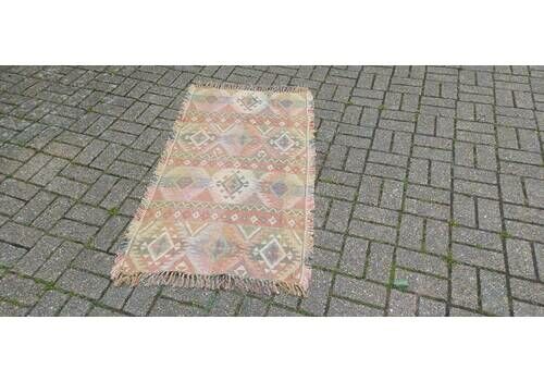 Pretty 100% Cotton Jacquard Style Decorative Rug. Handwoven In India 150 X 80 Cm Colourful Vintage Style.