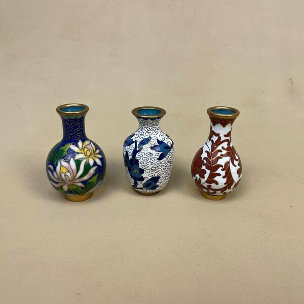 Set Of 3 Miniature Oriental Chinese Cloisonne Handmade Vase Small Floral Decorative Pot Antique Asian Metal Gold Brass Enamel Painted Flower