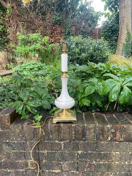 Quality Vintage Tall Cream Porcelain And Brass Table Lamp   Working Condition, Retro Table Lamp