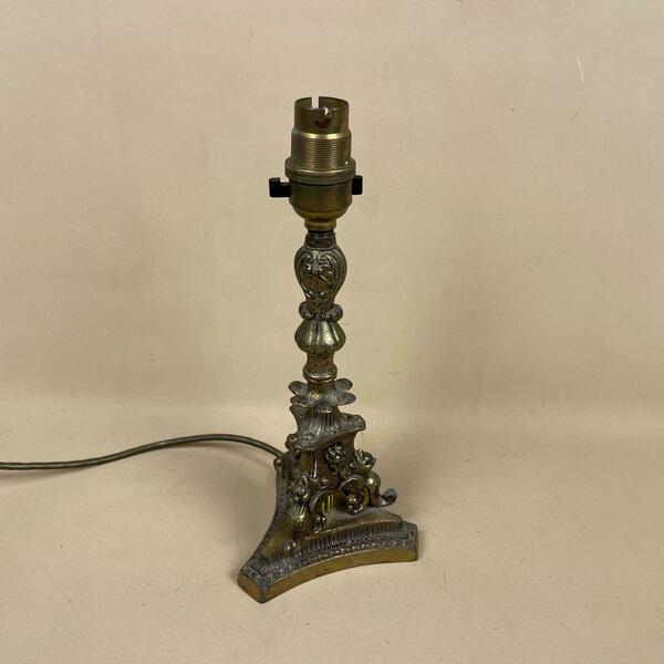 Antique Metal Gold Brass Lamp Light Bedside Side Table Desk Column Ornate Detail Triangle Base Vintage Pattern Patterned Detail