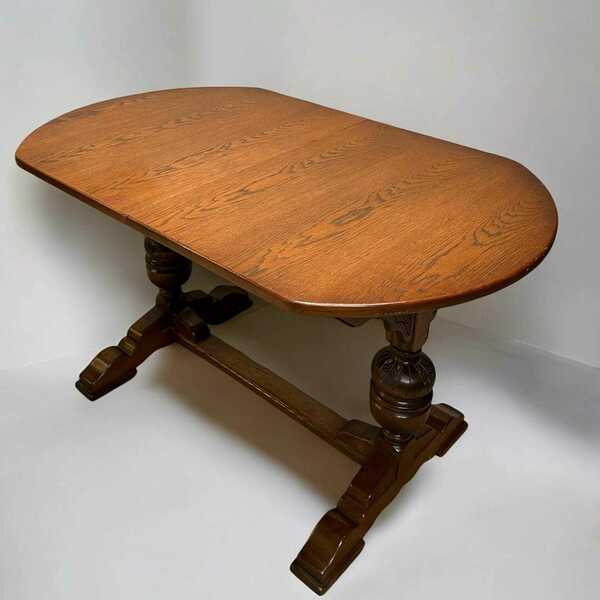 Vintage Old Charm Large Oak Extending Draw Leaf Dining Table 1970s / Seats 6