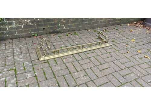 Large And Attractive Vintage Victorian Brass Fender – Elegant Fire Guard And Fireplace Decoration