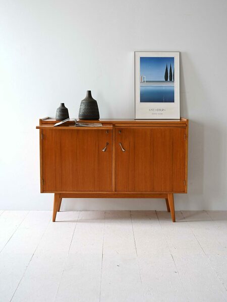 Scandinavian Sideboard With Pull Out Planes