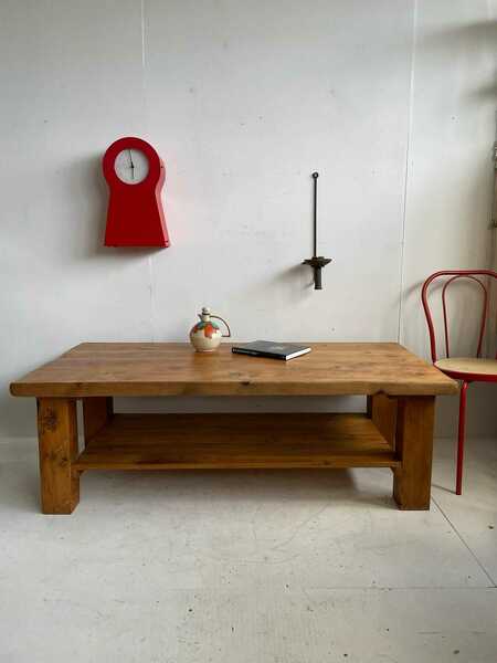 Vintage Large Chunky Oak Coffee Table With Magazine Shelf Underneath