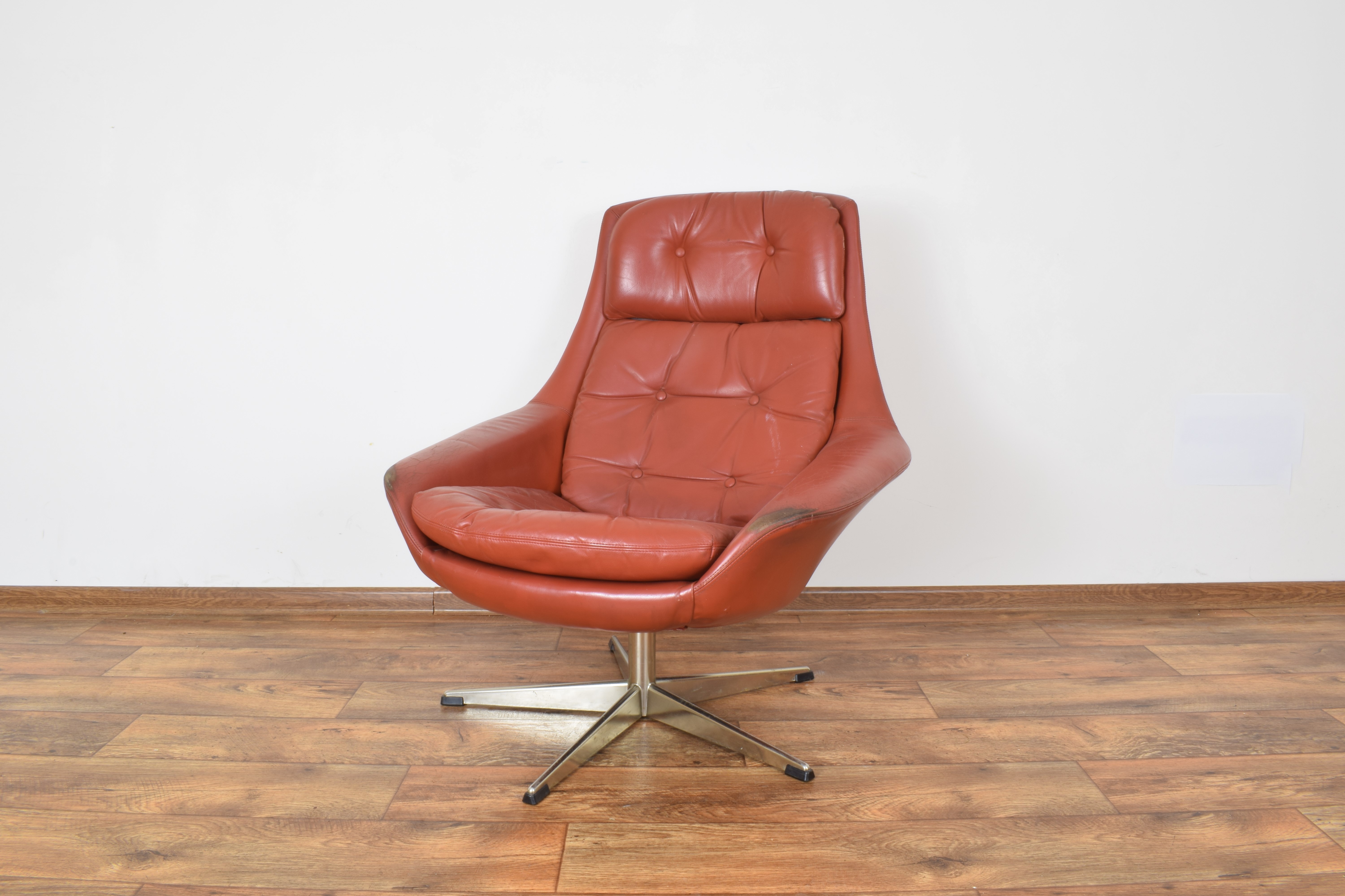 Mid Century Leather Danish Swivel Armchair By H W Klein For Danish Swivel Armchair By H W Klein