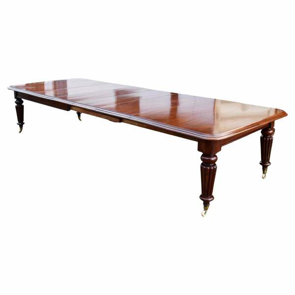 Large Victorian Mahogany Extending Dining Table