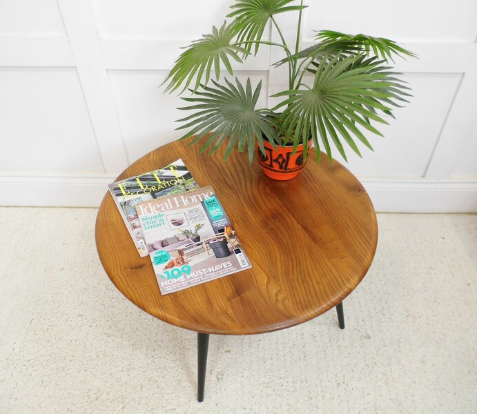Vintage 1960s Ercol Elm Coffee Table Model No 142 Design Windsor Collection