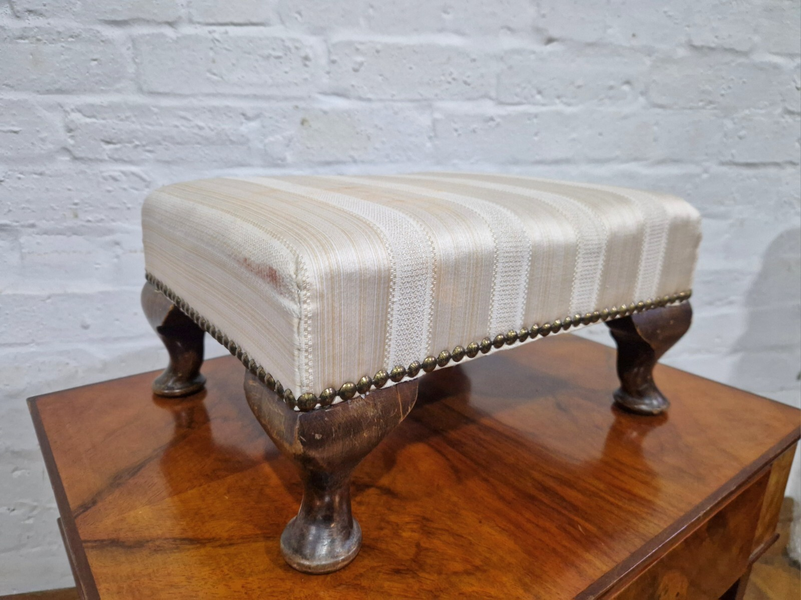 Vintage footstool 2025