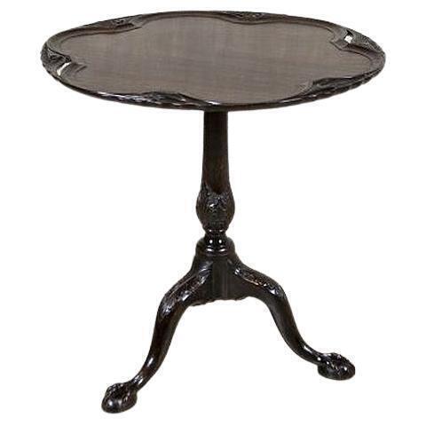 English Walnut Side Table From The Late 19th Century With Tilted Top