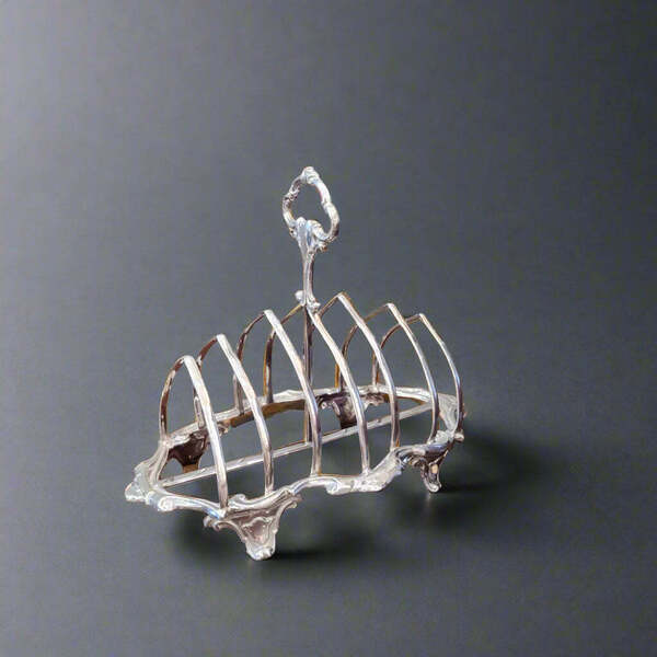 Six Bar Curved Silver Toast Rack With Decorative Handle Made In London 1942 By Robert Pringle & Sons