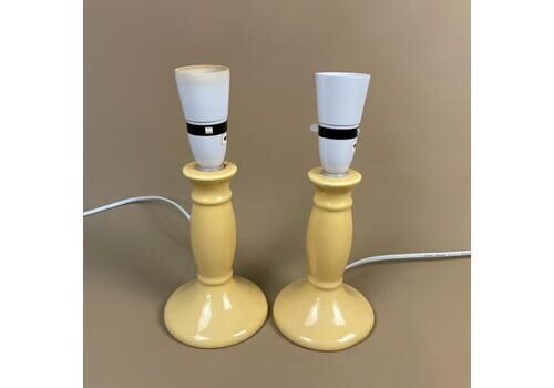 Pair Of Vintage Ceramic Lamps Lights Bedside Side Table Desk Pale Yellow Vase Antique Lamp Light Cottage Farmhouse Set 2 Matching