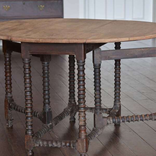Oak Scrub Top Bobbin Gate Leg Table