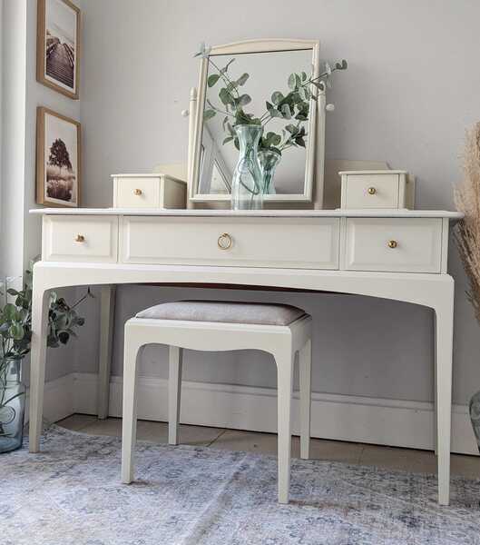 Spray Painted Light Cream Stag Compact Dressing/Console Table With Triple Mirror And Stool