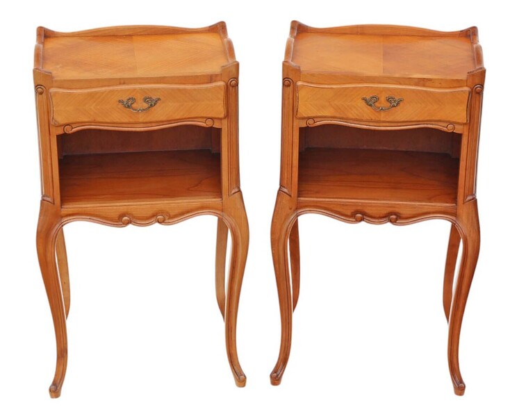 Pair Of Quality Vintage Cherry Or Walnut Bedside Tables – Nightstands
