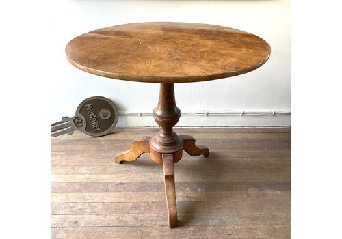 Walnut Centre Table, 1800s, Antique