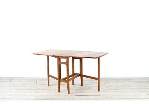 Midcentury Drop Leaf Table In Stunning Teak. Vintage / Modern / Retro / Danish Style.