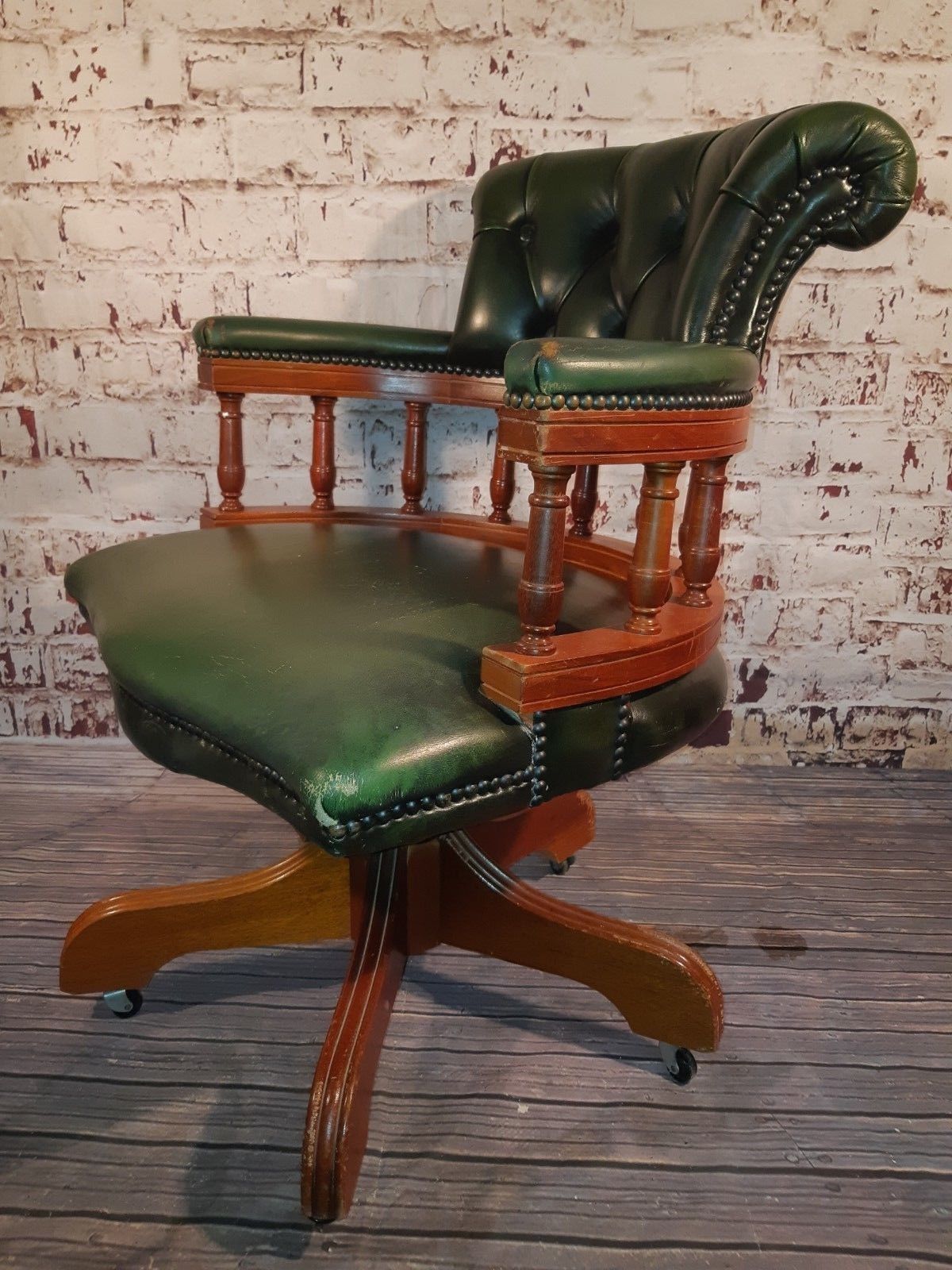 Chesterfield Green Leather Ring Mekanikk Norway Captains Office Desk Chair Seat