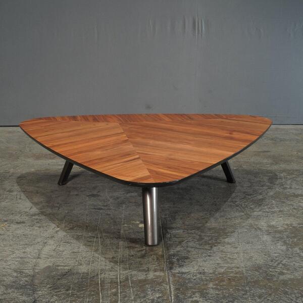 Minotti Sullivan Triangular Coffee Table By Rodolfo Dordoni photo for sale