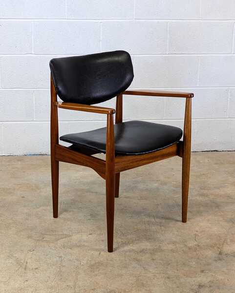 Mid Century Robin Day Hille Mahogany 'Albany' Desk Arm Chair
