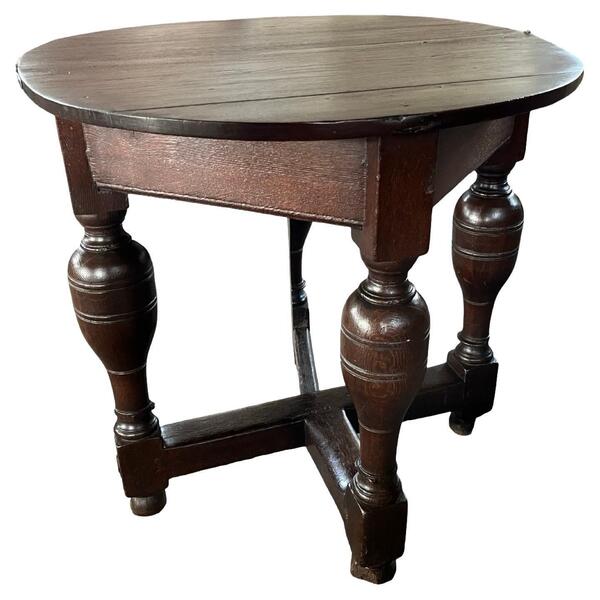18th Century Dutch Gateleg / Drop Leaf Table / Side Table / Center Table