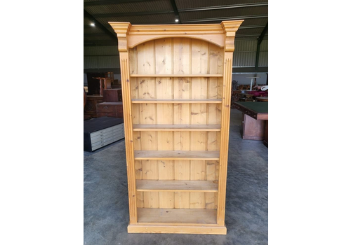 20thc Tall Slim Open Pine Bookcase 6 Shelves Cornice Columns