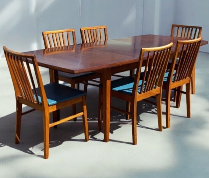 Mid Century Extending Dining Table & 6 Chairs