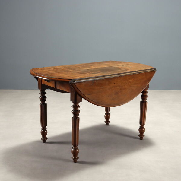 Antique Extendable Table Walnut No Extensions Italy XIX Century