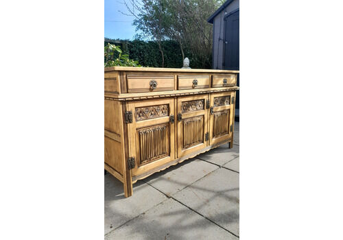 Vintage Old Charm 3 Drawer Over 3 Door Sideboard, Light Oak.