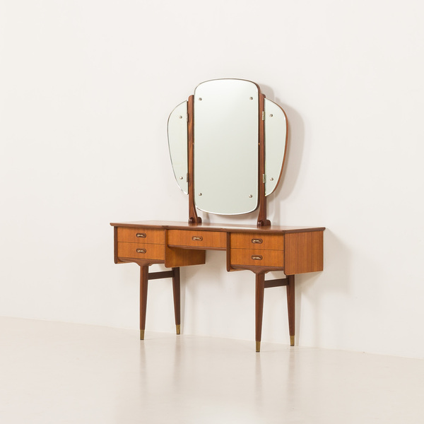 Scandinavian Mid Century Teak Dressing Table With Adjustable Mirrors, Norway 1960s