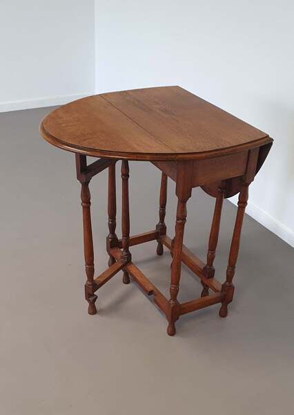Drop Leaf Side Table, 1930s, Vintage