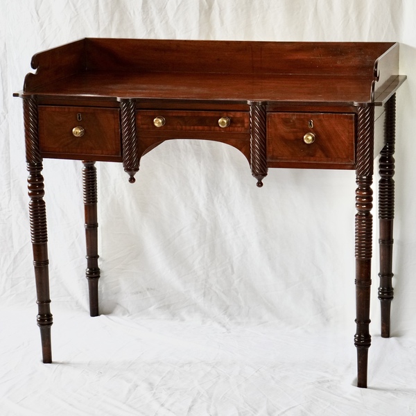Large Regency Mahogany Washstand Table