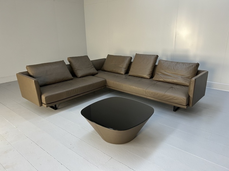 Walter Knoll “Prime Time 490” L Shape Sofa & “Ameo” Table – In Clay “Safari” Leather