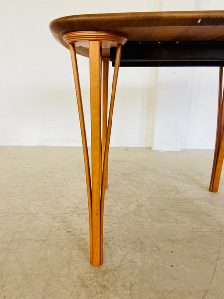 Vintage Danish  Teak Extending Dining Table  By  Haslev  Møbelsnedkeri A/S, photo for sale